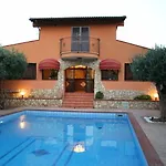 Borgo Dei Vigneti *