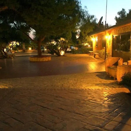 Borgo Dei Vigneti Villaggio La Loggia